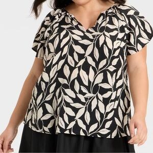 Ava & Viv Monochrome Leaf Print Blouse